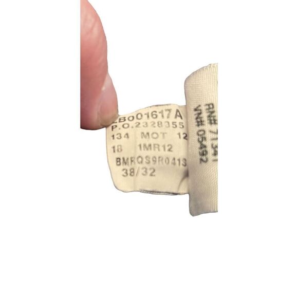 LL. Bean Men's Straight Leg Relax fit Cotton Blue Denim Pants Size 38/32 - Picture 8 of 11